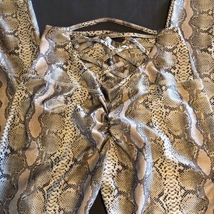 ABS2B Fitness Full Length Scrunch Butt Leggings